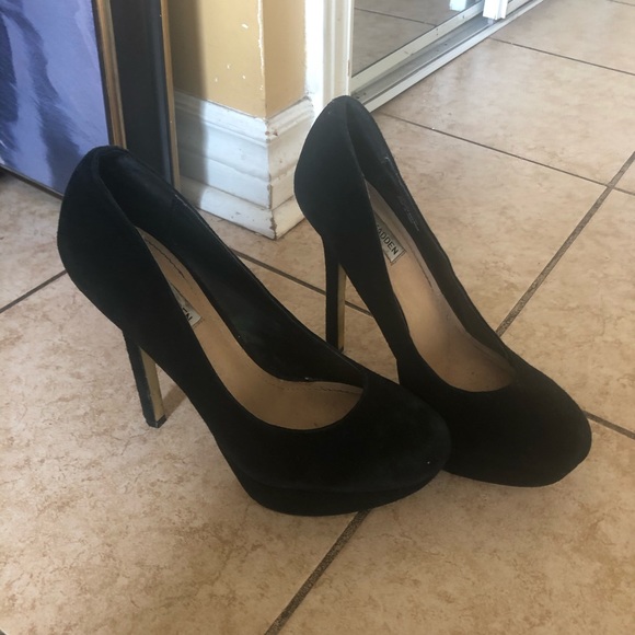 ✨👠STEVE MADDEN “BEVV” PUMPS👠✨ - Picture 1 of 3